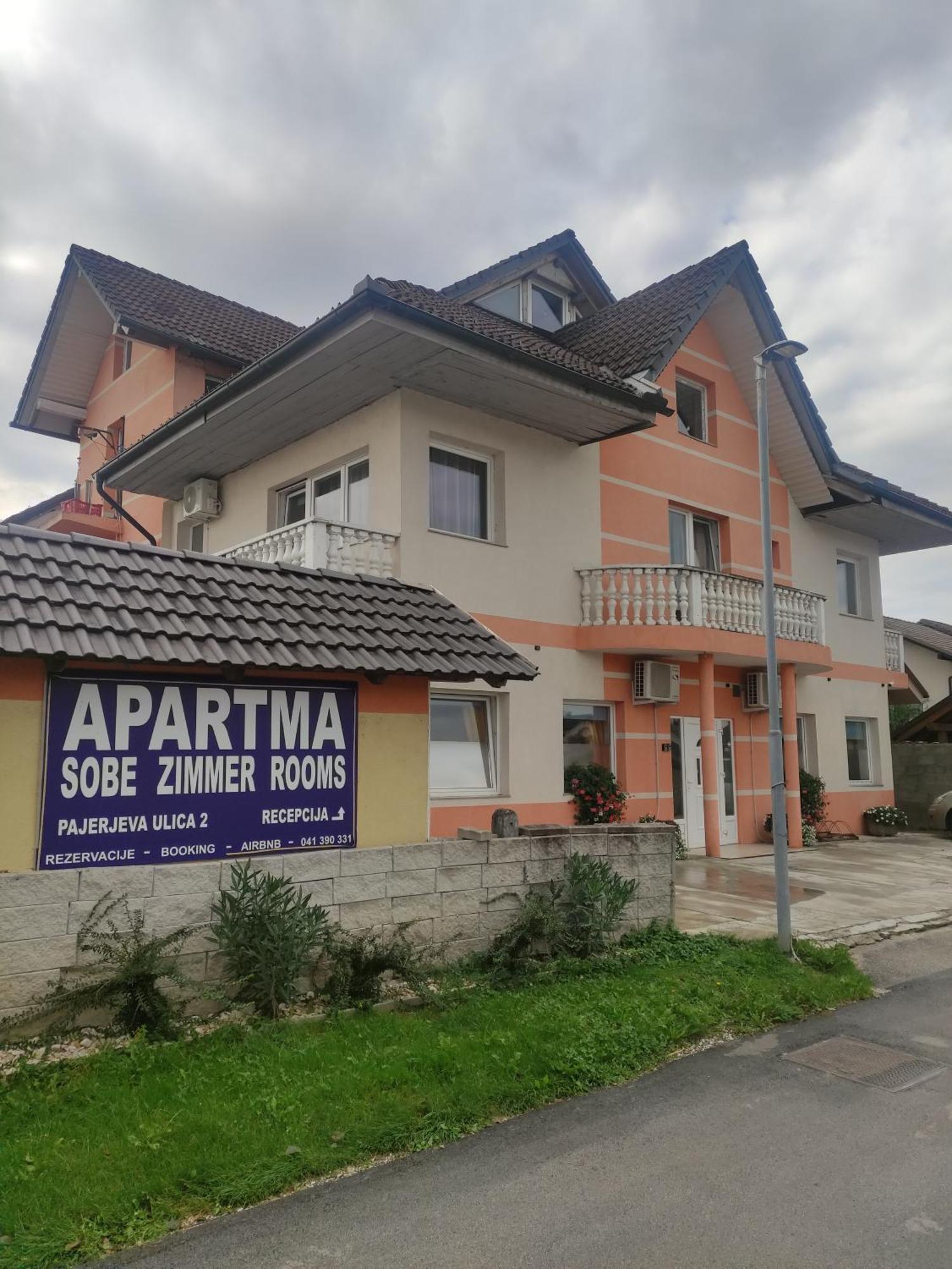 Apartments Zupan Šenčur Esterno foto